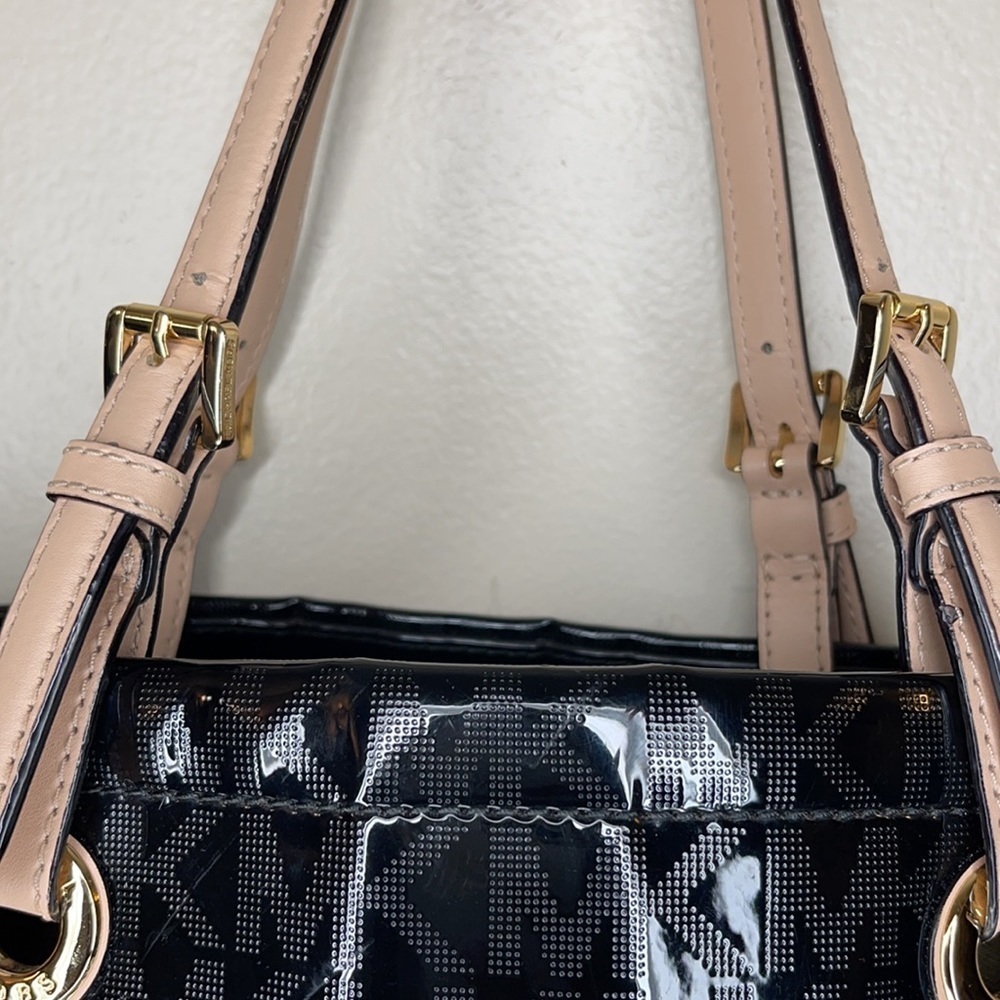 Michael Kors Jet Set Tote Bag - Picture 5 of 13